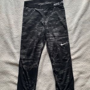 Nike Drifit Pro leggings, L
